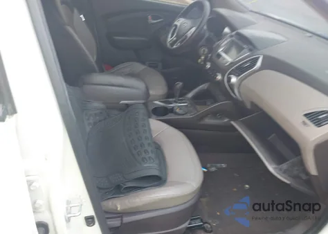 2011 Hyundai Tucson Gls z USA, uszkodzony, nr VIN KM8JU3AC9BU299837